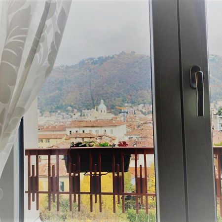 Maison 53 Incantevole Appartamento Vista Cattedrale Di Комо Екстер'єр фото
